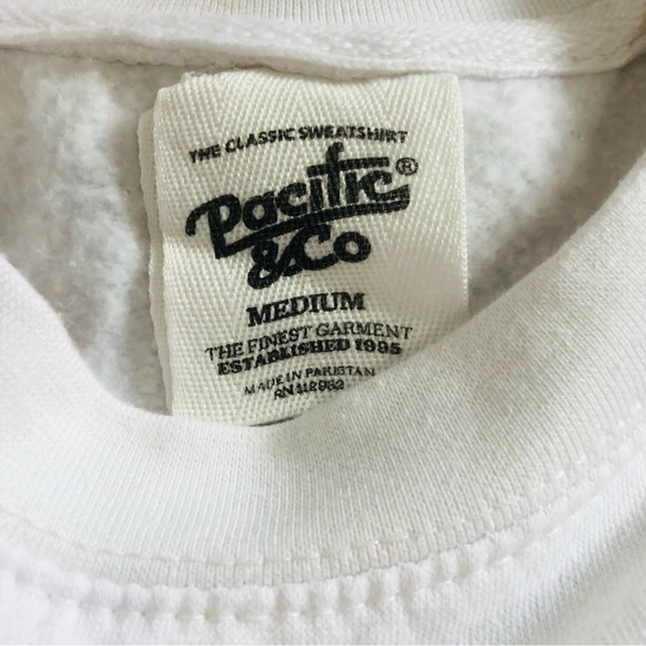 MIAMI Beach Pullover - Picture 5 of 9